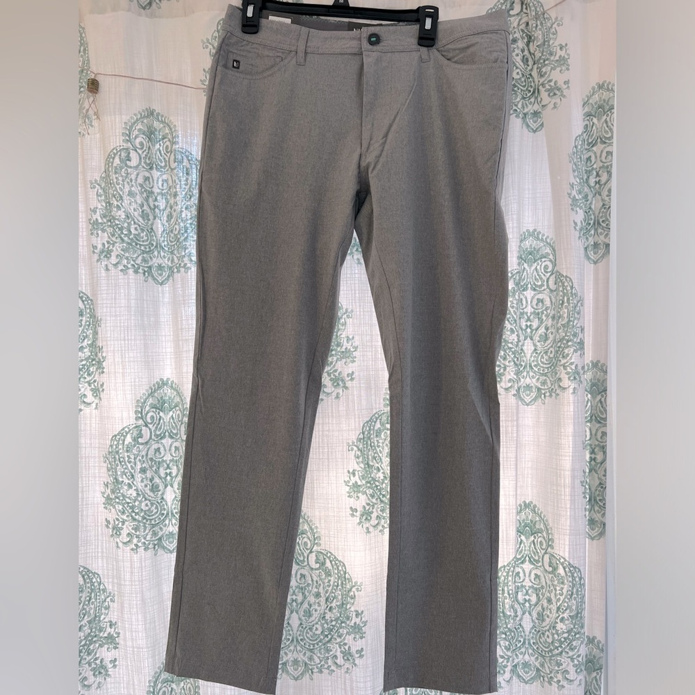New Linksoul 5 pocket board walker pant.  Size 33 x 30. Stretch fabric.